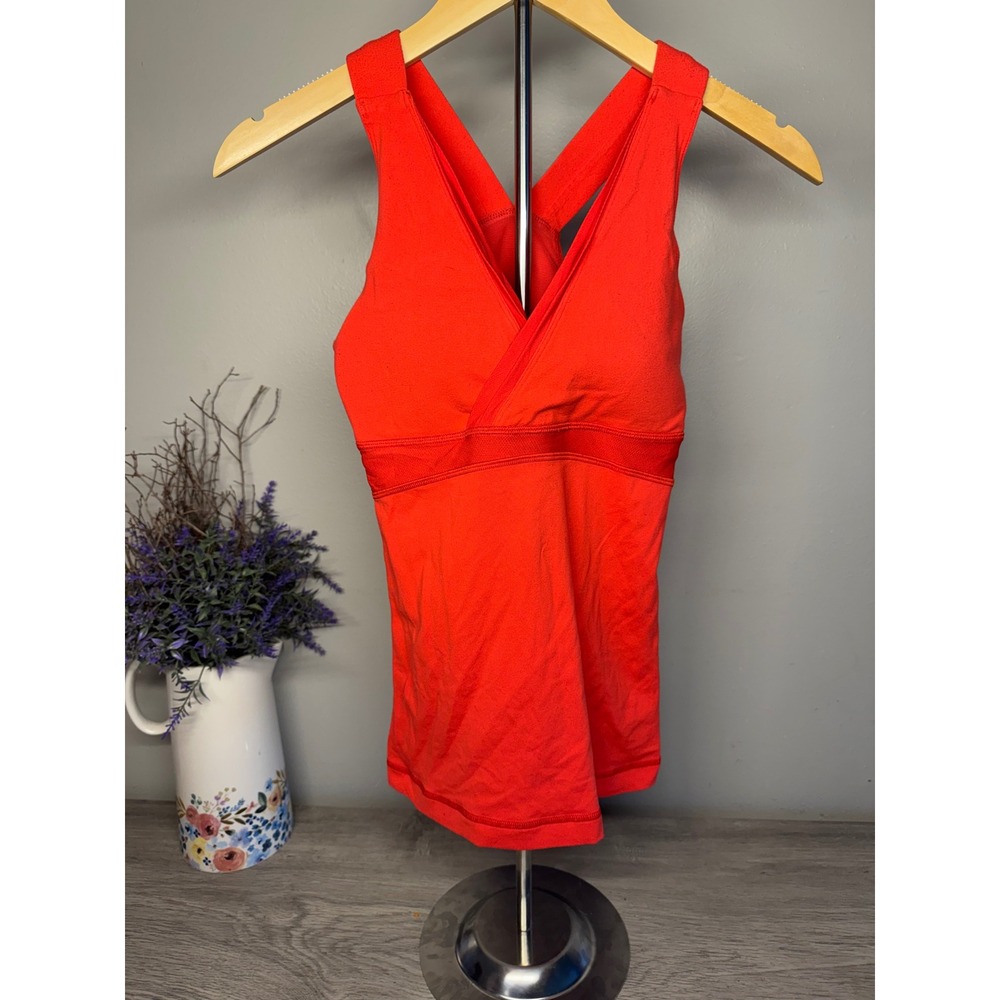 Lululemon Athletica Red Cross Back Yoga Tank Top with Built-in Shelf Bra Size 6